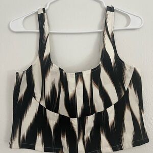 Banana Republic Black and Cream Patterned Cropped Top